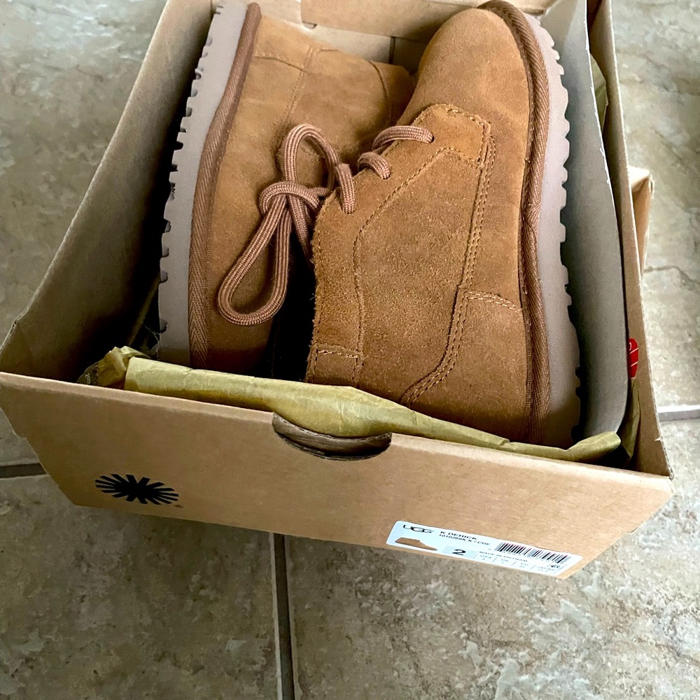 Ugg boots high tops size 2 boys brown/tan